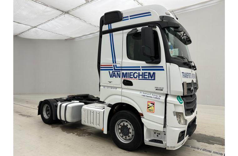 Mercedes-Benz Actros 1842*