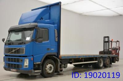 Volvo FM9.260 - 6x2 + FORKLIFT