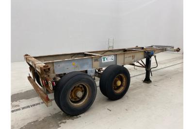 Fruehauf Skelet 20 ft